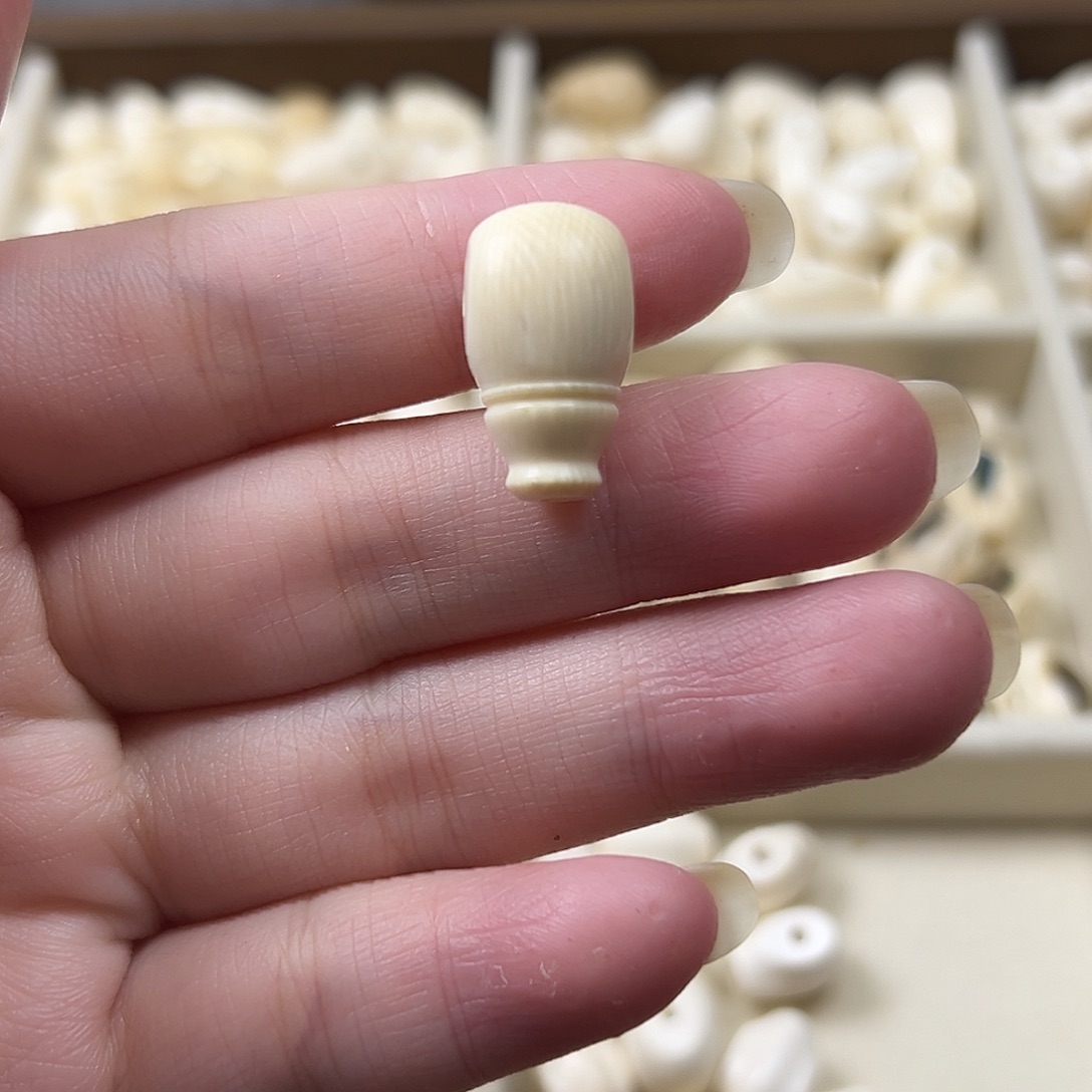 吴***大手串/手链/手镯猛犸象牙猛犸原材料边角料大块料