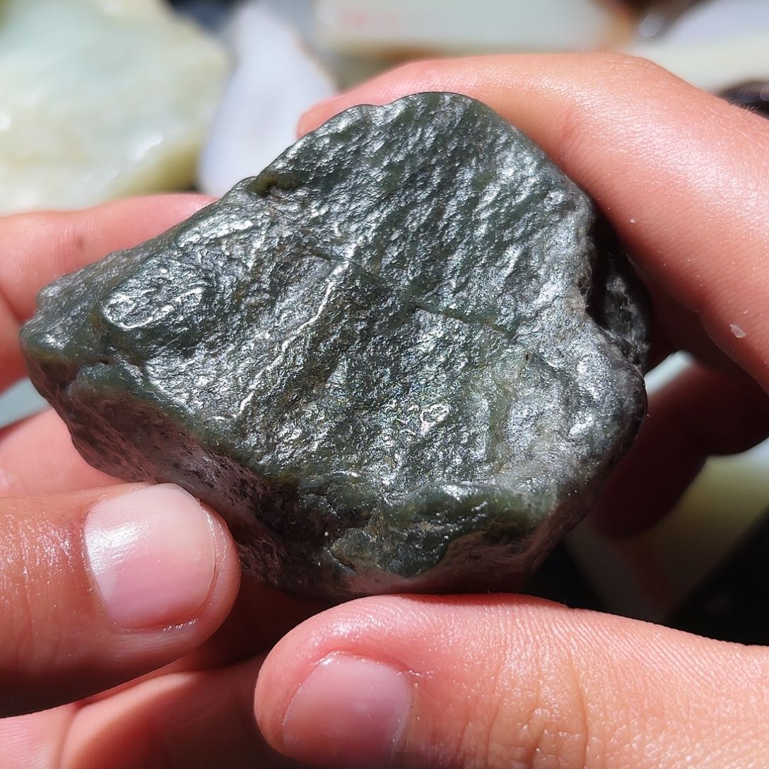 和田玉未镶嵌珠宝奇石