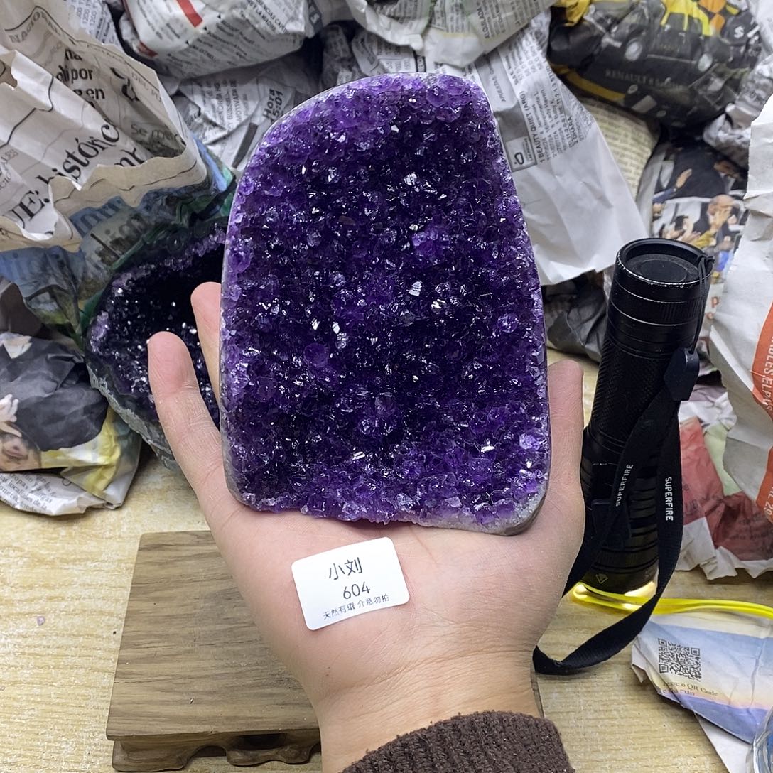 大型摆件（非配饰）未镶嵌水晶