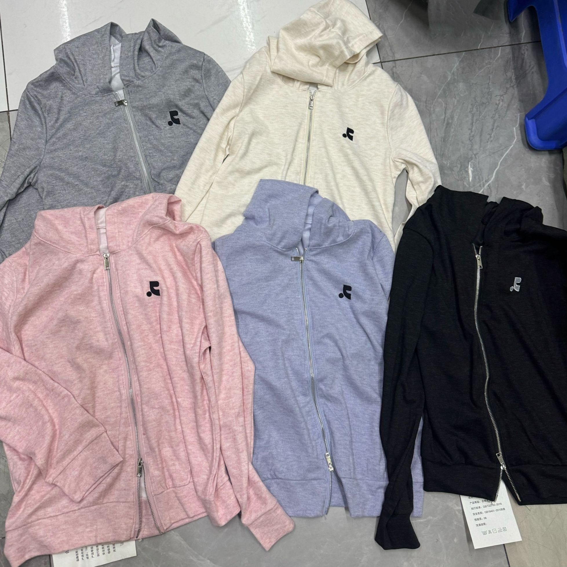 XIE4 时尚显瘦百搭上衣25602