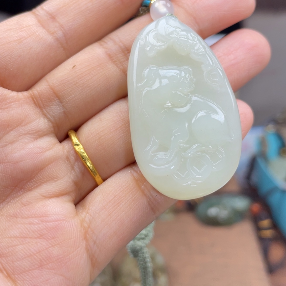 和田玉颈饰未镶嵌