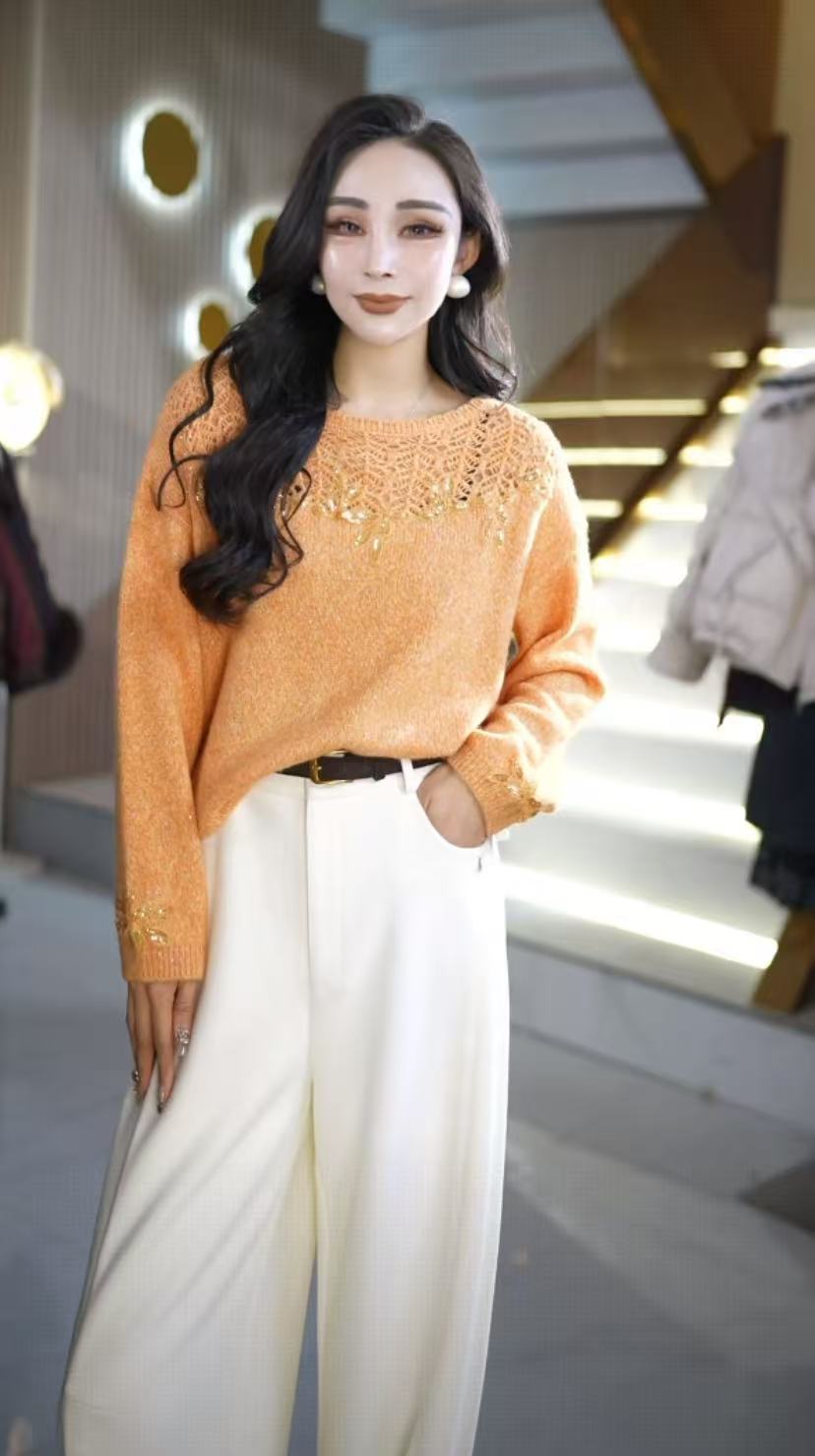 时尚百搭高端上羊绒显瘦女士镂空刺绣珠片毛衣6W+9y109-76