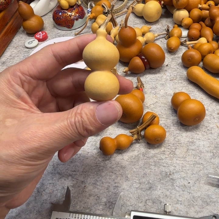 郭**儿呱呱的一把小八包