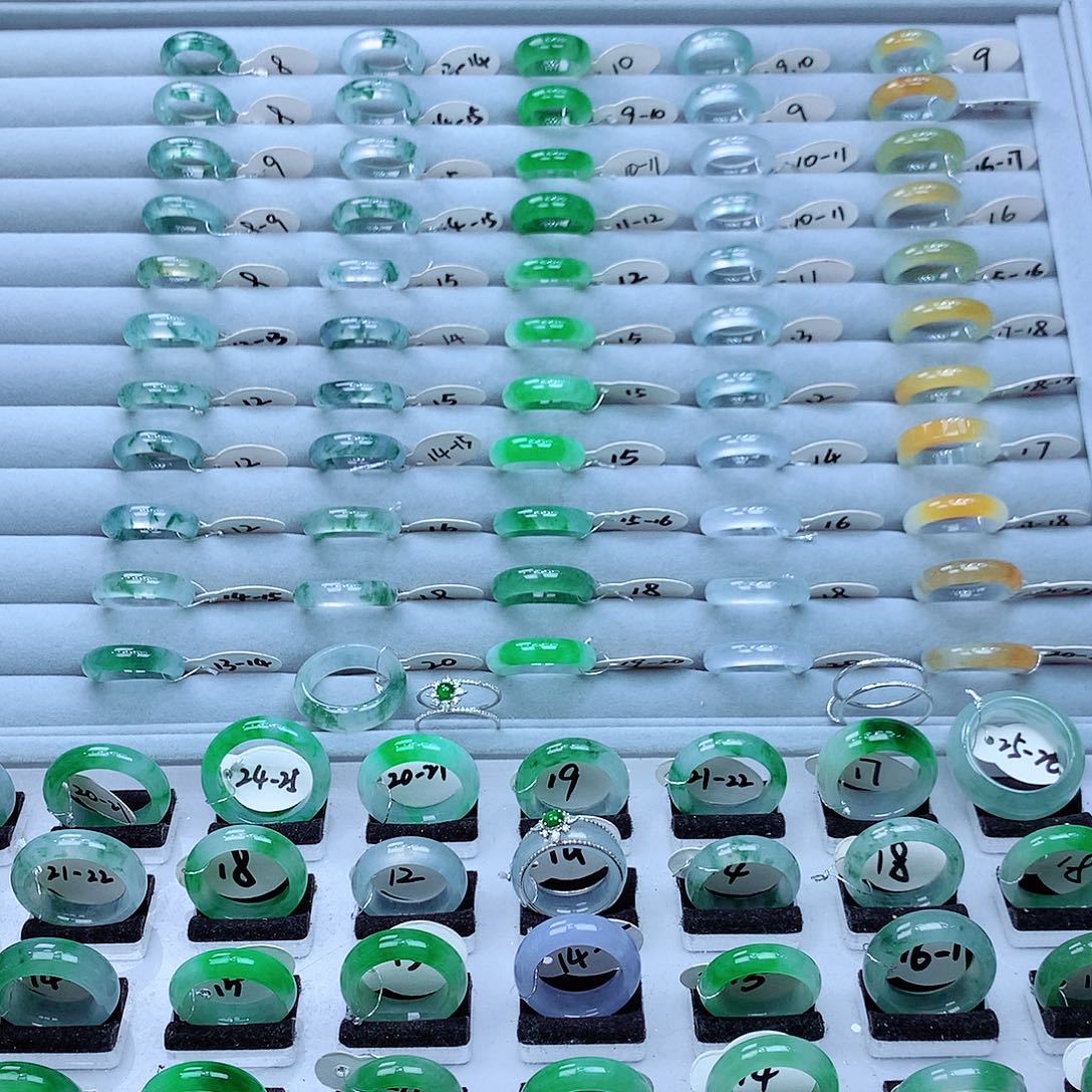 翡翠戒指未镶嵌翡翠