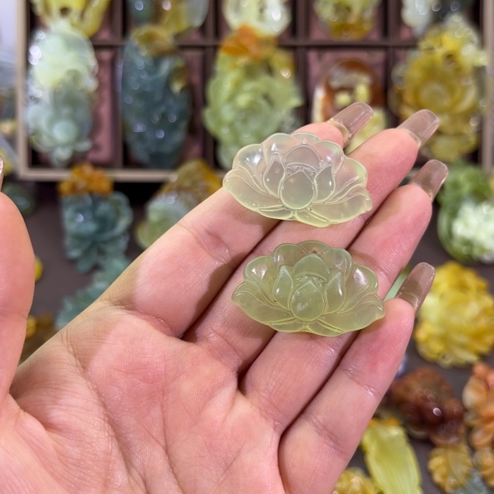 未镶嵌蛇纹石玉颈饰