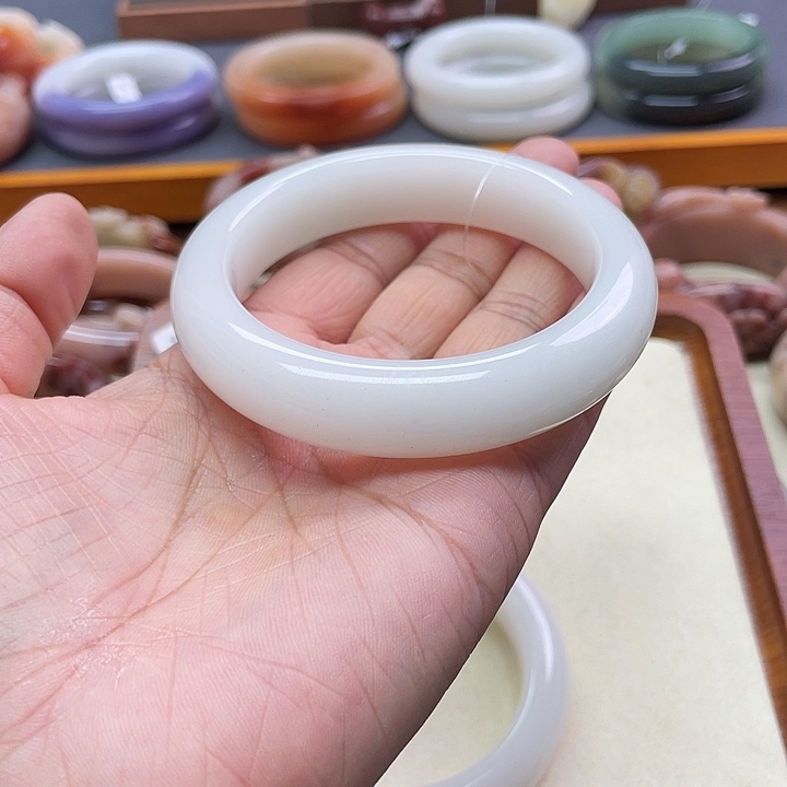 未镶嵌手镯石英质玉我****笑