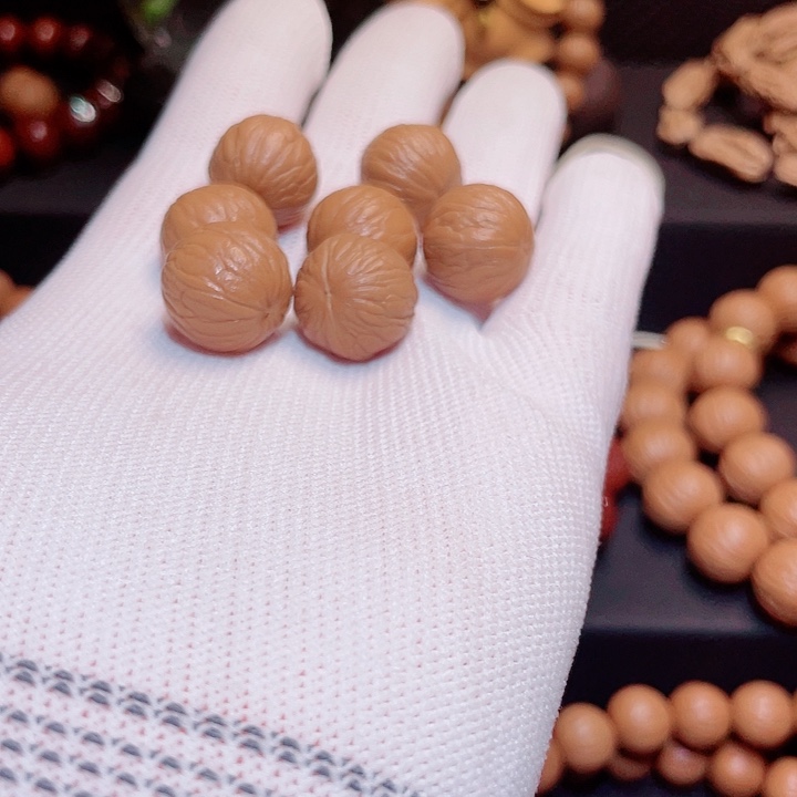 猴头核桃吊坠聚宝盆15