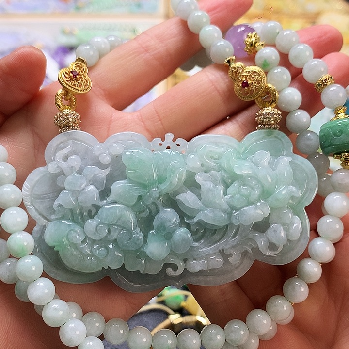 翡翠颈饰未镶嵌吊坠