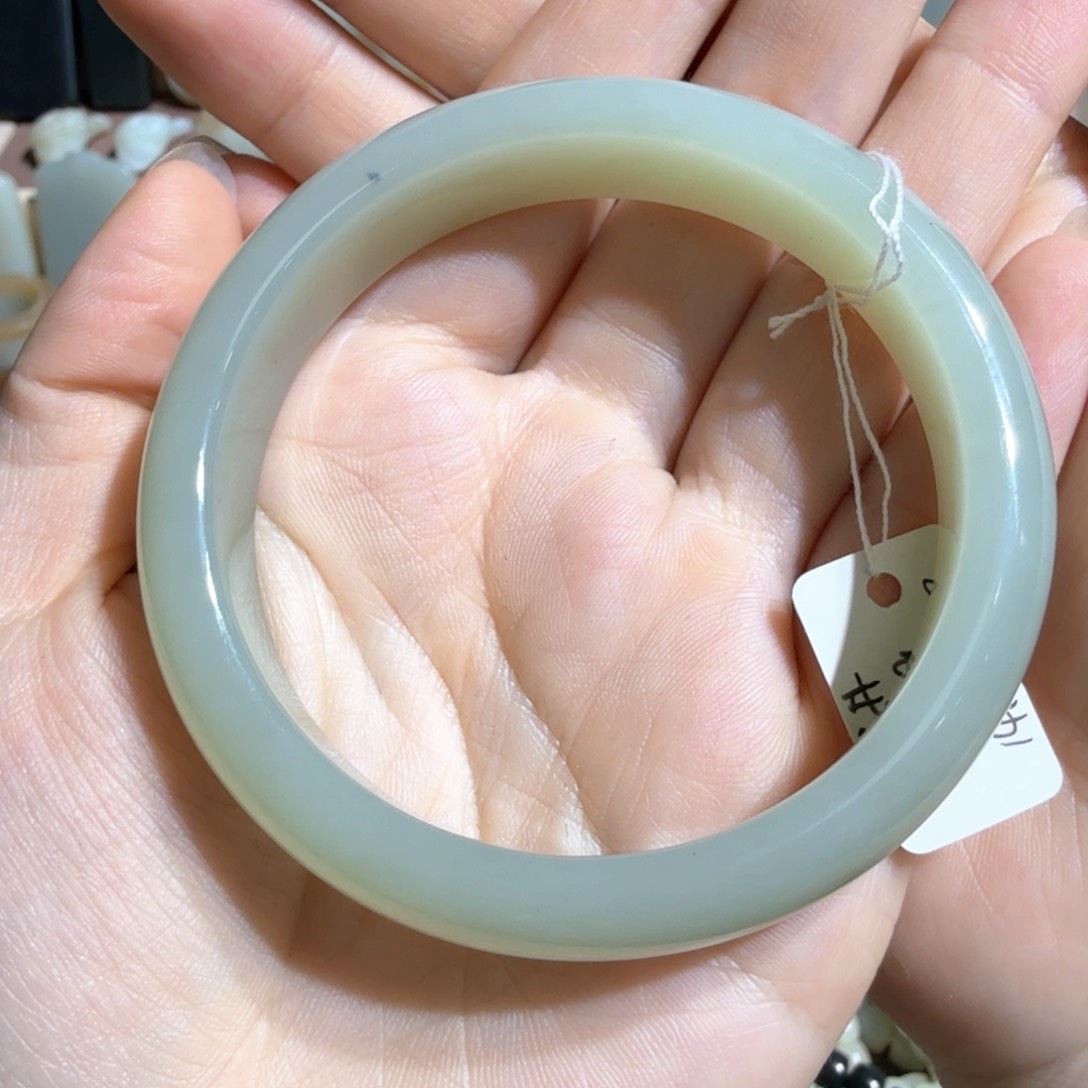 和田玉手镯尺寸47.3未镶嵌