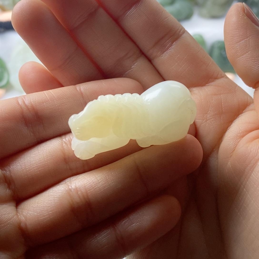 未镶嵌和田玉挂件