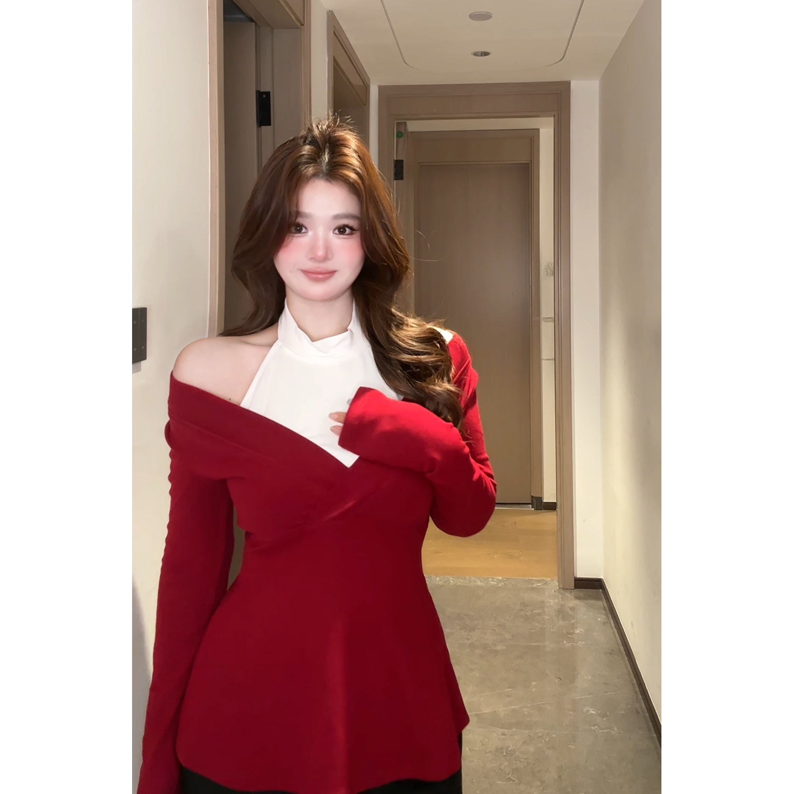 微胖mm假两件拼接露肩辣妹风V领针织弹力修身内搭冬季性感内搭T恤