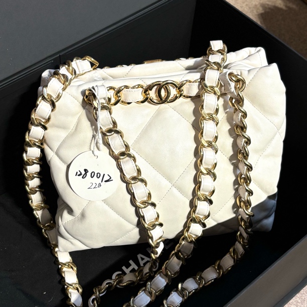 95新 Chanel/香奈儿 夏七中古/香奈儿白色22B单肩包/1280012