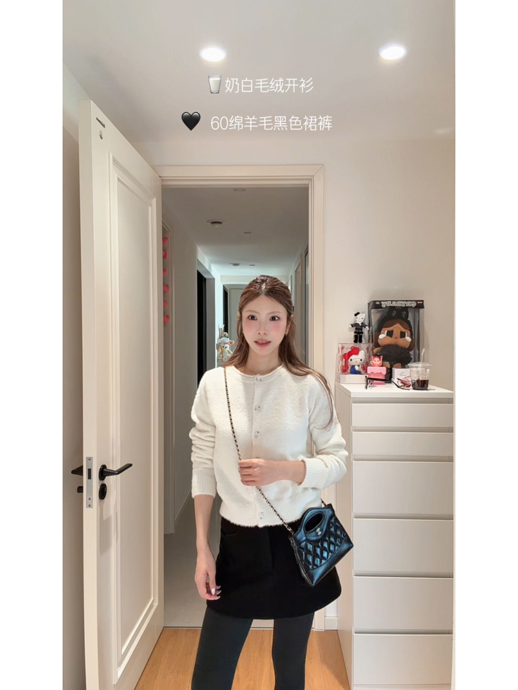 【60绵羊毛】高克重黑色毛呢短裙502