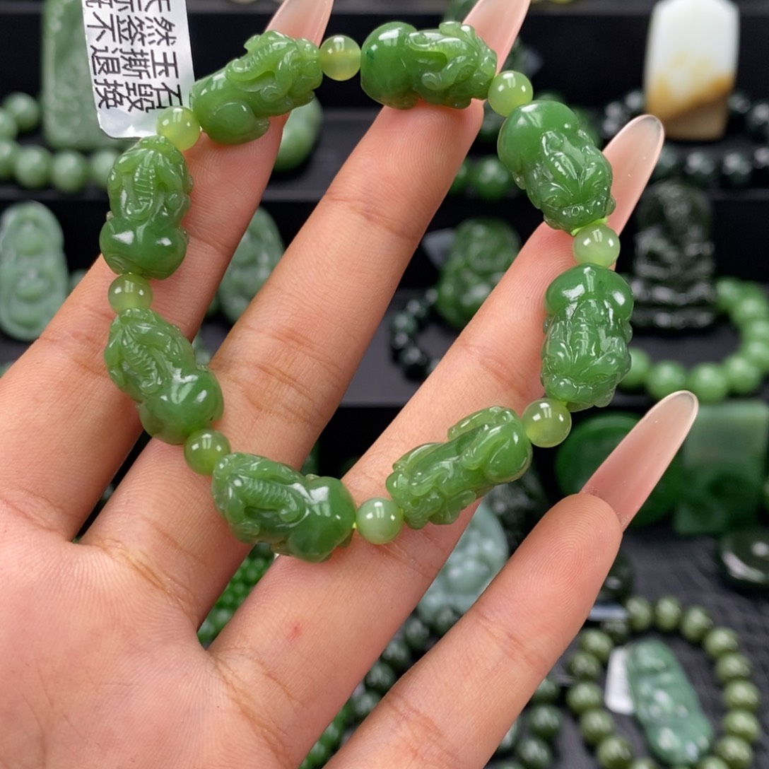 ঞ***ঞ和田玉未镶嵌珠宝奇石