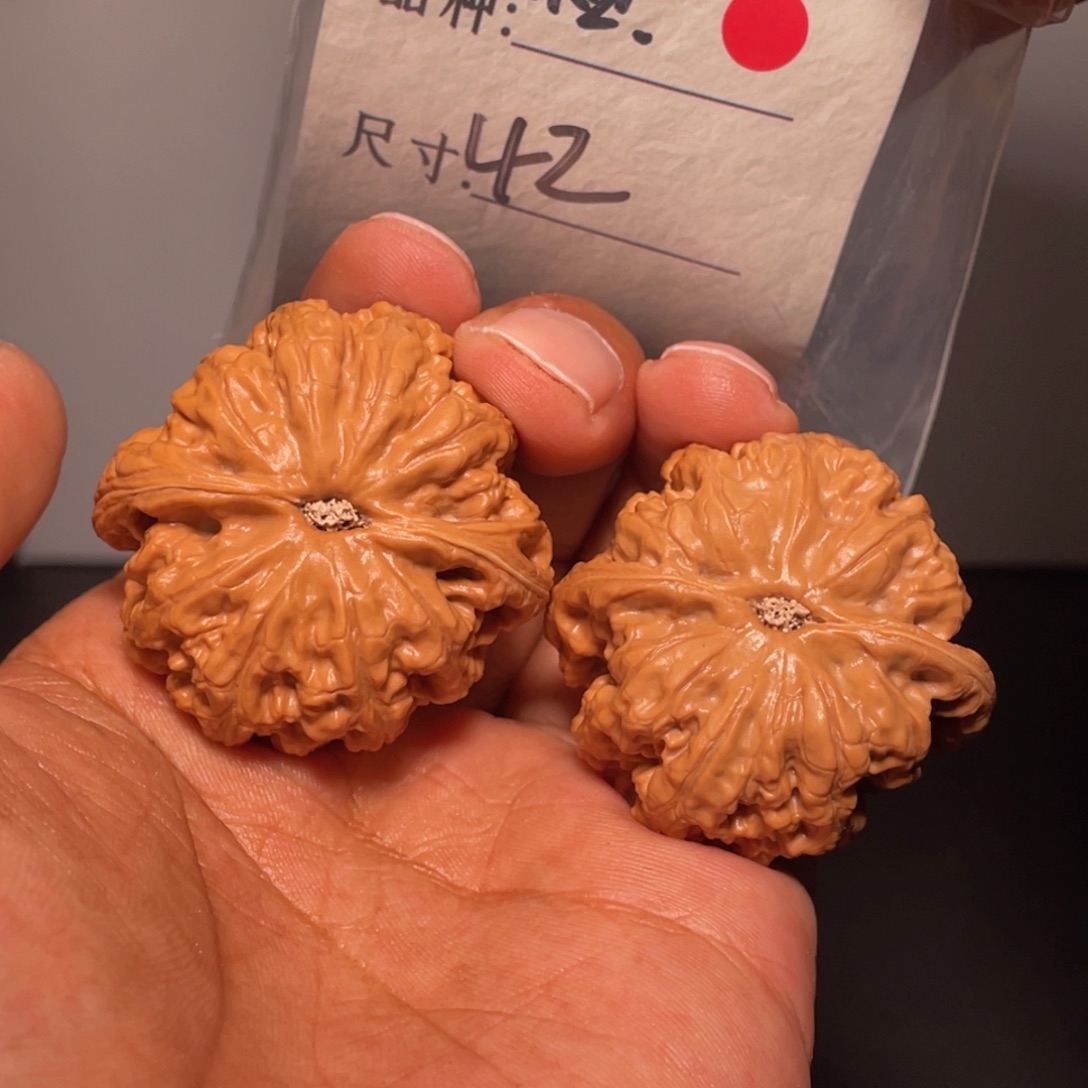 文玩核桃吊坠文玩核桃