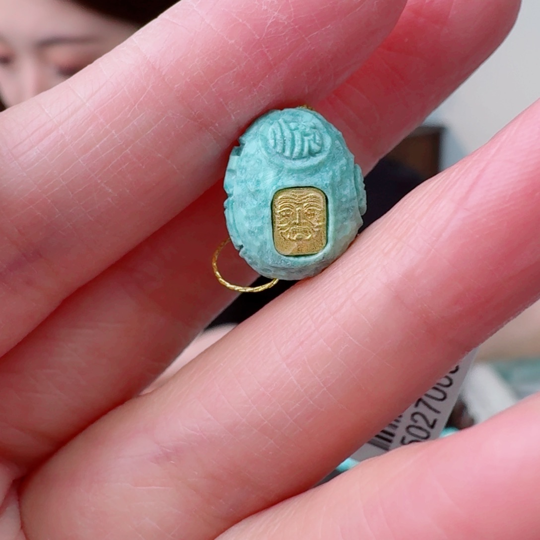 绿松石未镶嵌挂件