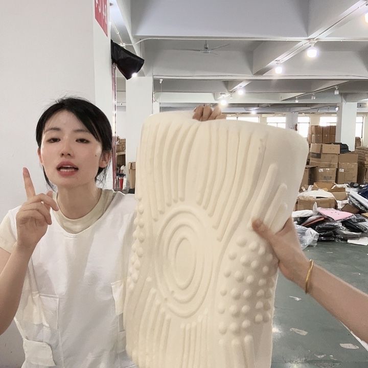 织物圈圈条纹乳胶枕发一瑕疵
