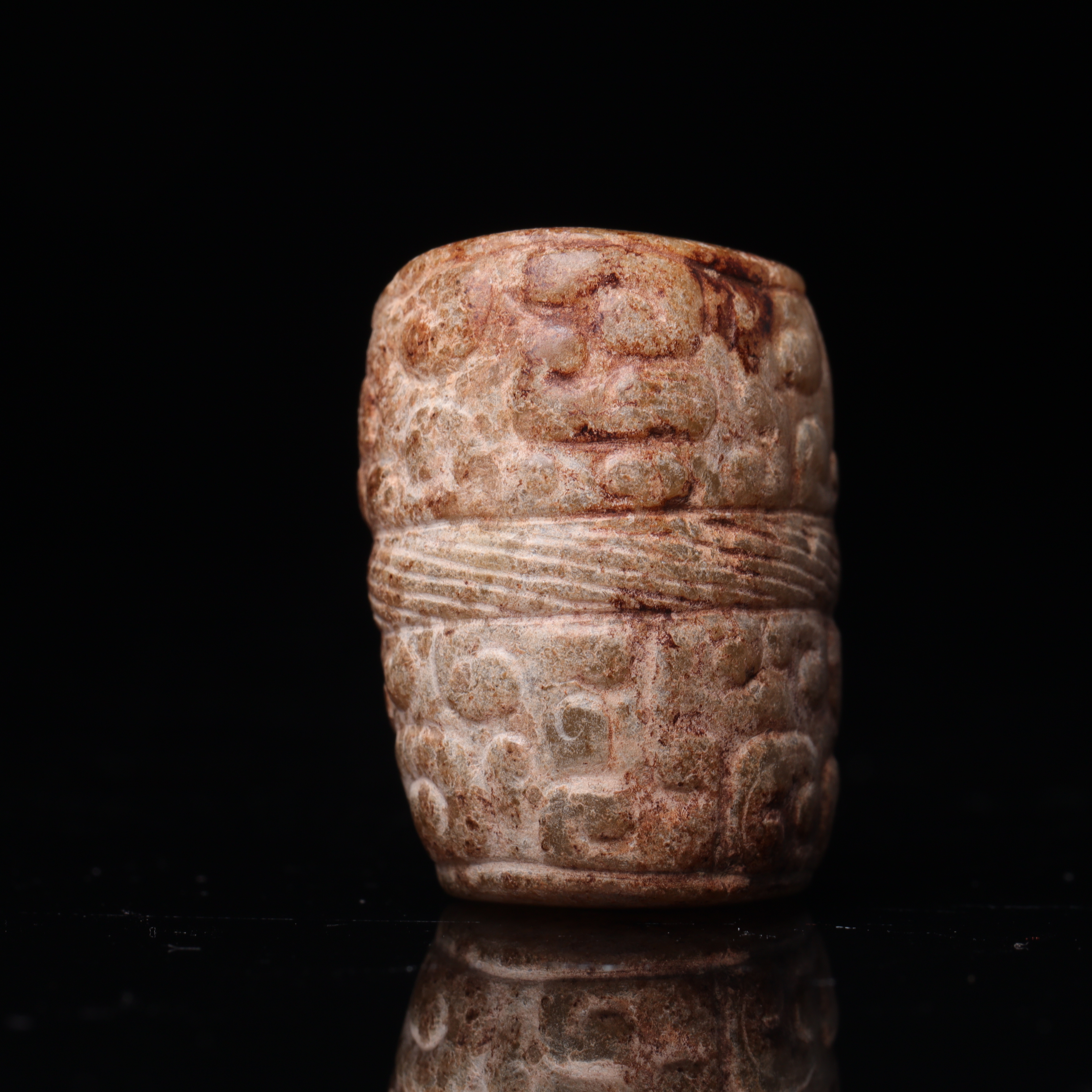 明代和田玉龙纹玉珒