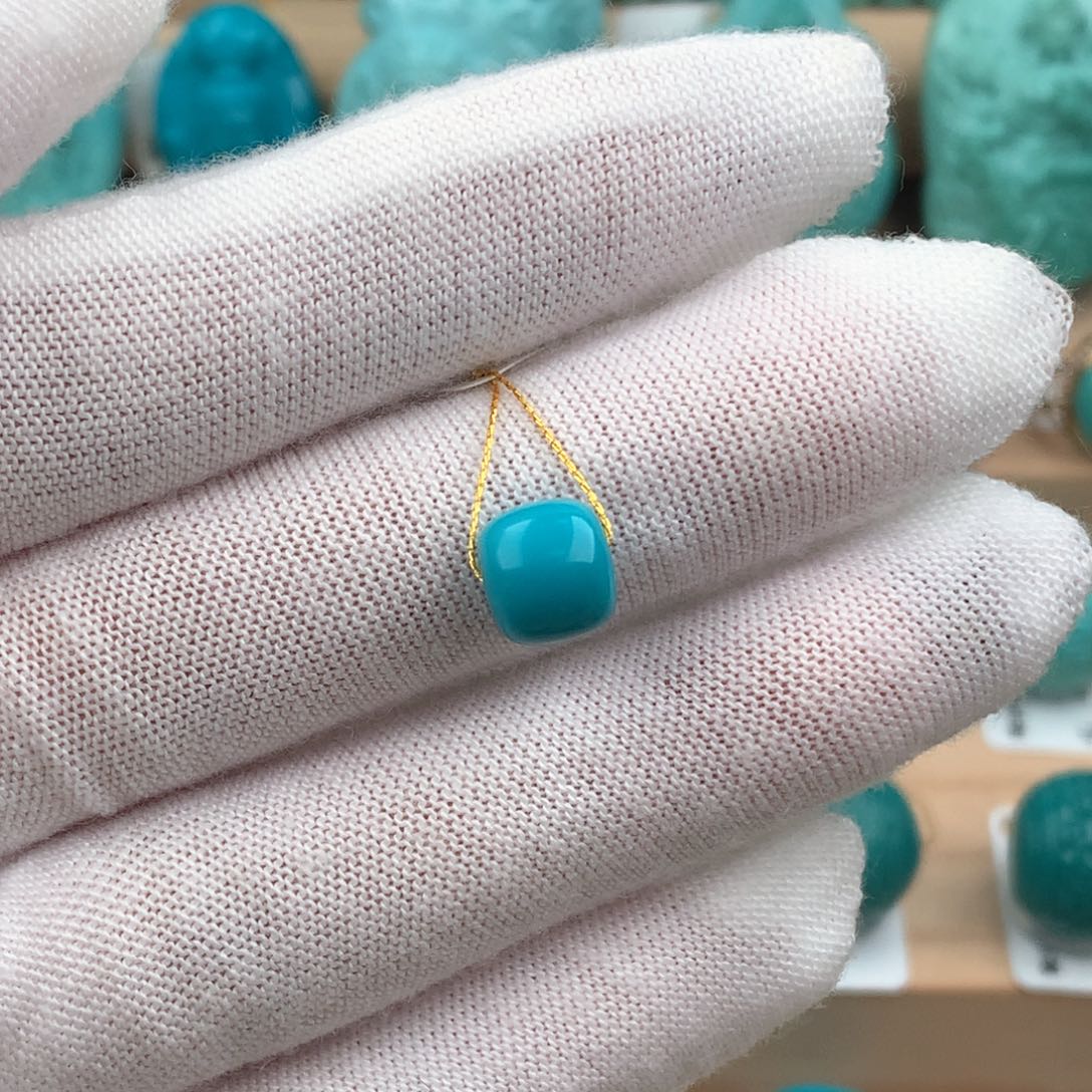 绿松石配饰未镶嵌8*7.5