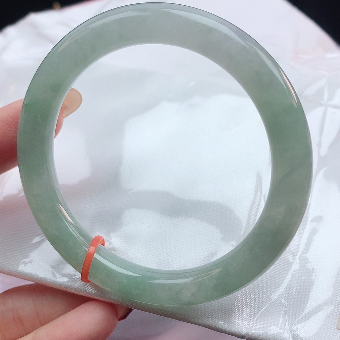 翡翠手镯未镶嵌55圆条092604