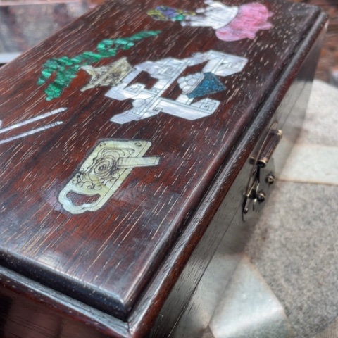 木盒子111111111111111