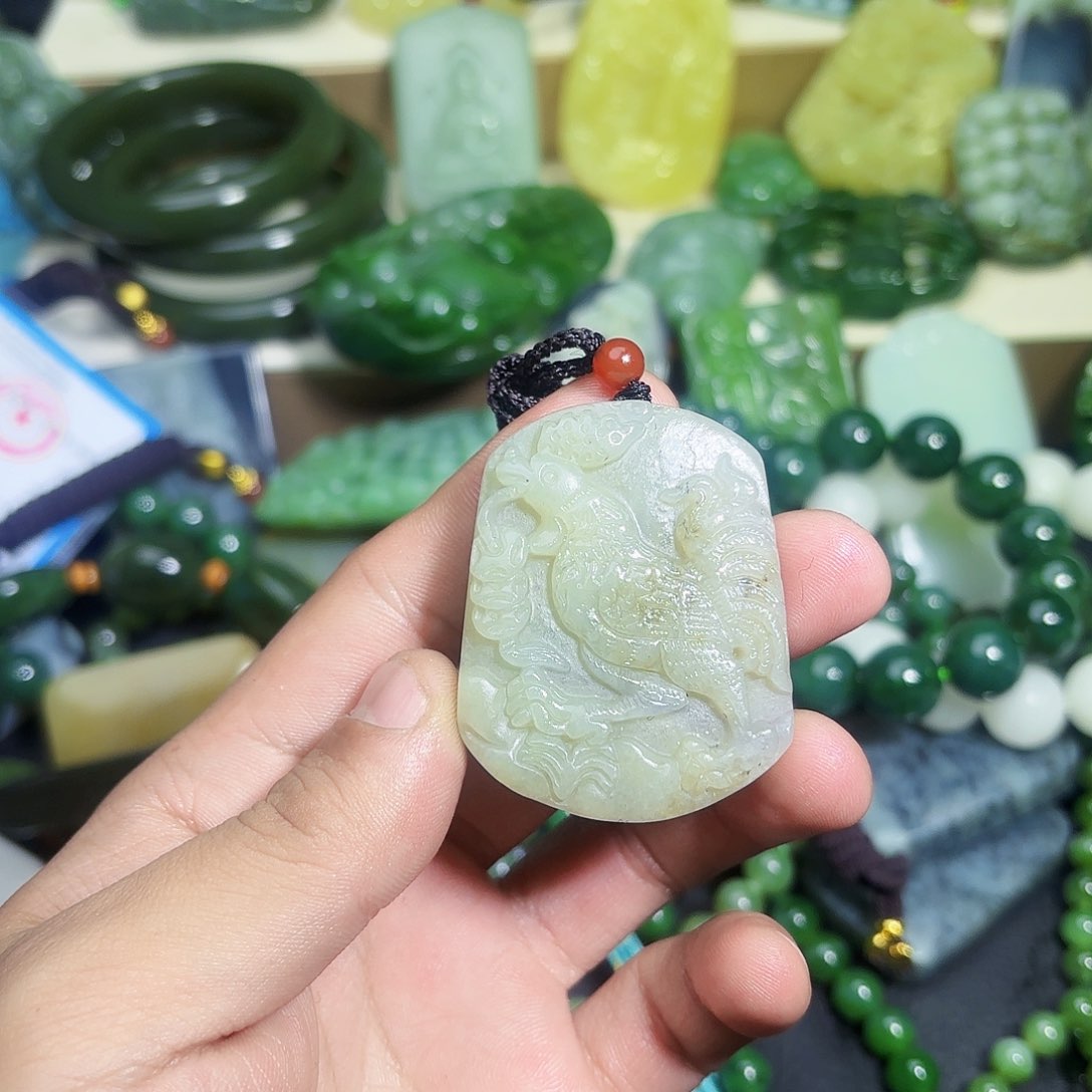 颈饰未镶嵌和田玉