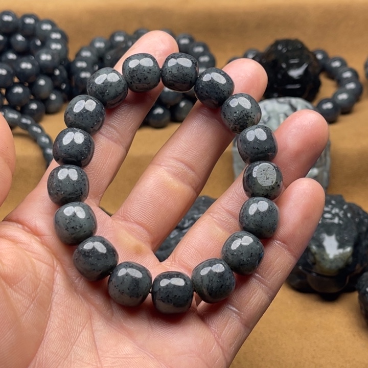 情***灵和田玉未镶嵌手串