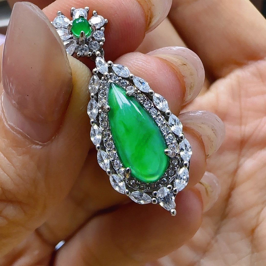 翡翠颈饰银S925镶嵌翡翠185