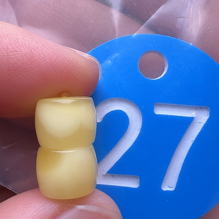 蜜蜡裸石未镶嵌9m m