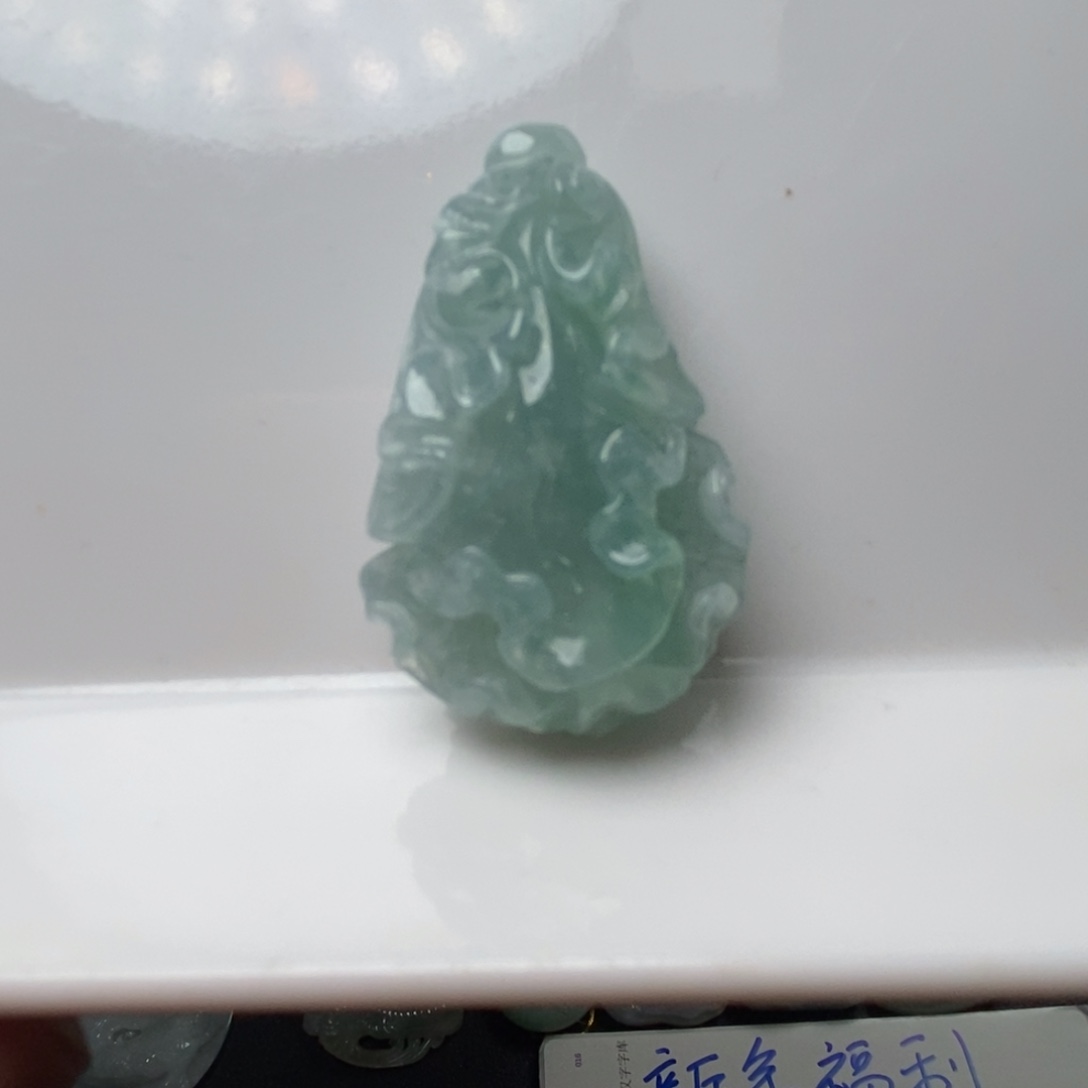 翡翠颈饰未镶嵌开***果天然