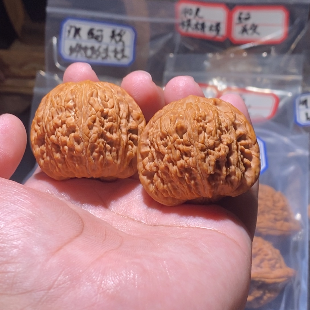 生***荐吊坠文玩核桃41全品绣