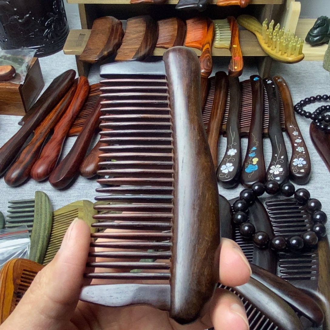 @***米交趾黄檀（大红酸枝）插齿梳子