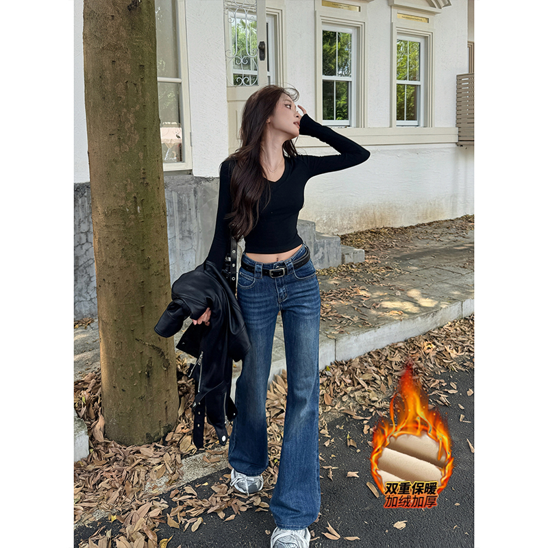 冬季修身加绒不贴腿刺绣微喇牛仔裤女2025冬季新款中低腰显瘦长裤