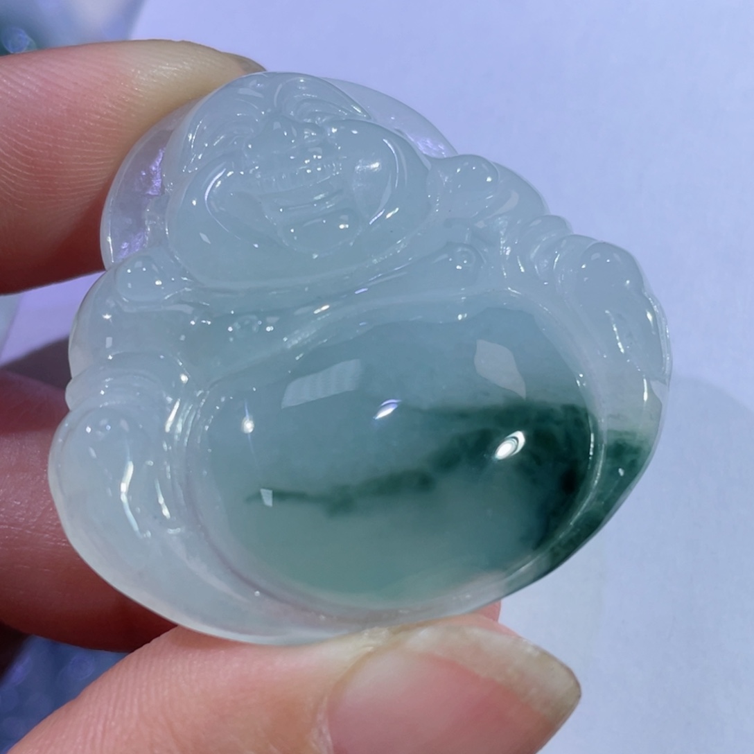 翡翠颈饰未镶嵌佛公