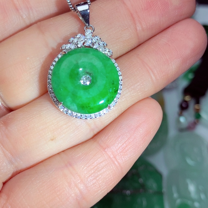 翡翠吊坠(不含链)未镶嵌