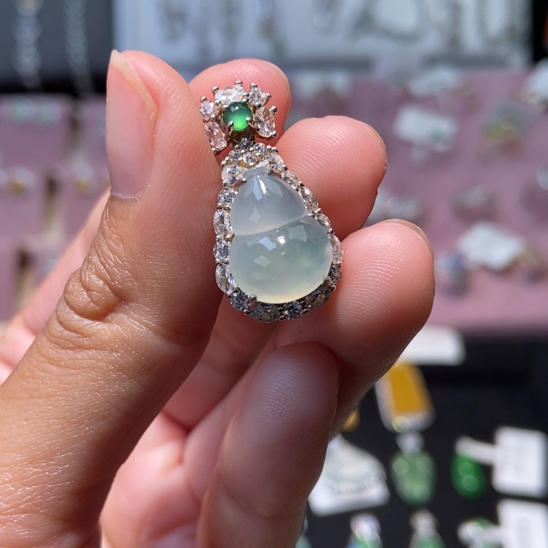 翡翠银S925镶嵌颈饰纯天然缅甸翡翠A货葫芦