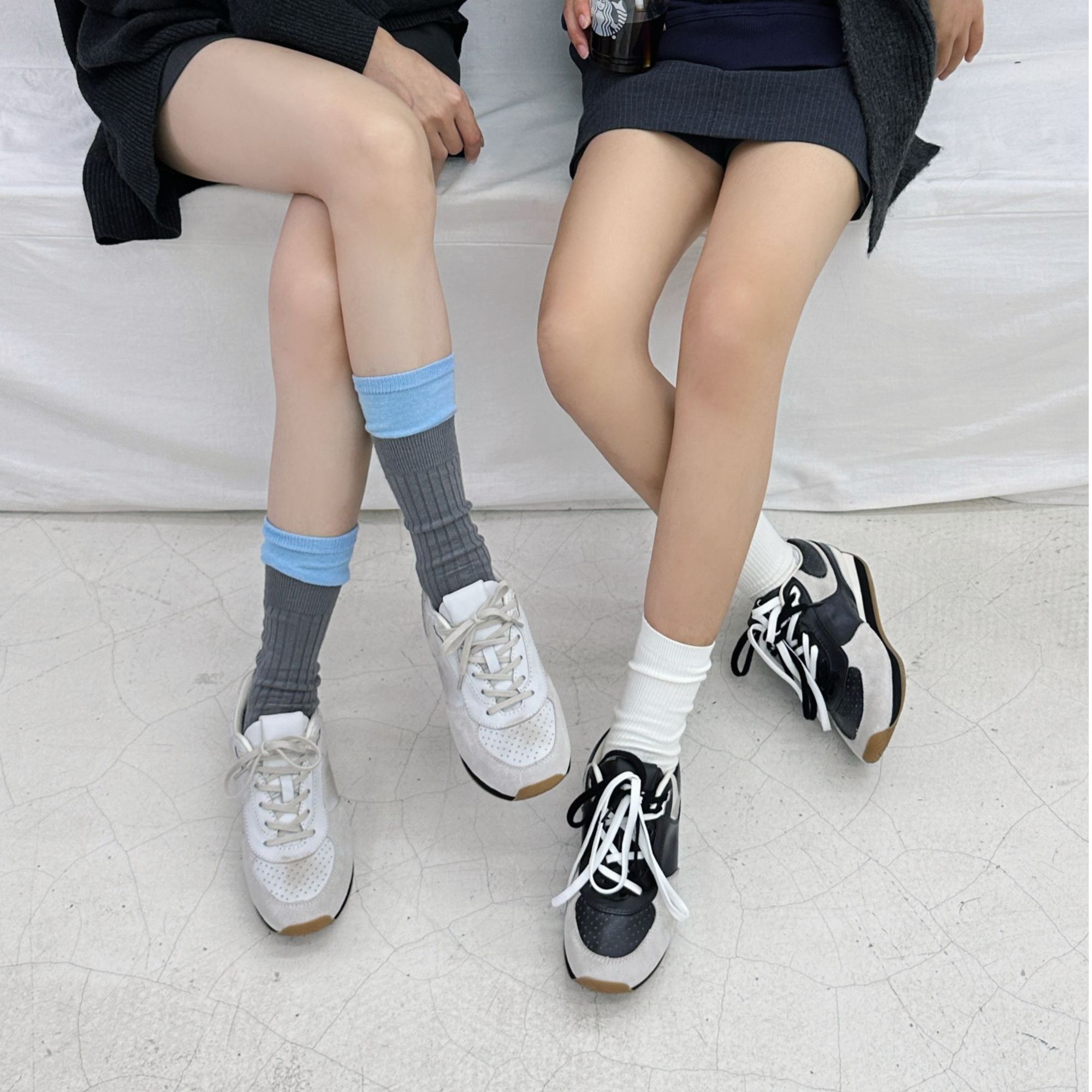 VEEFSHOW 3233 轻奢复古德训鞋女系带软底舒适透气运动休闲鞋