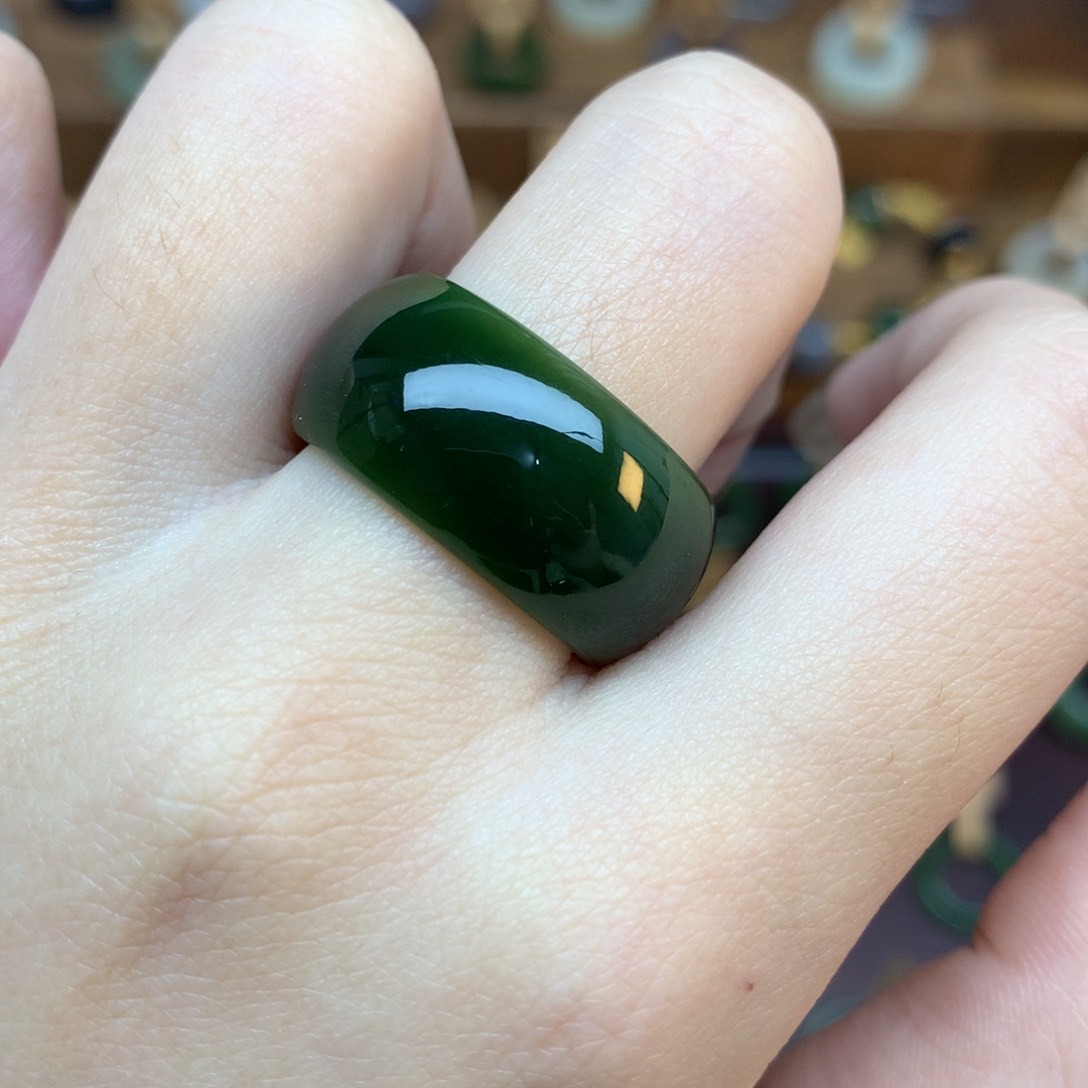 和田玉戒指未镶嵌