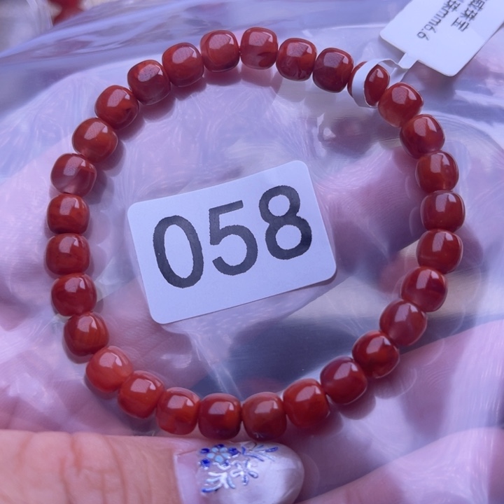 小***线颈饰未镶嵌南红玛瑙