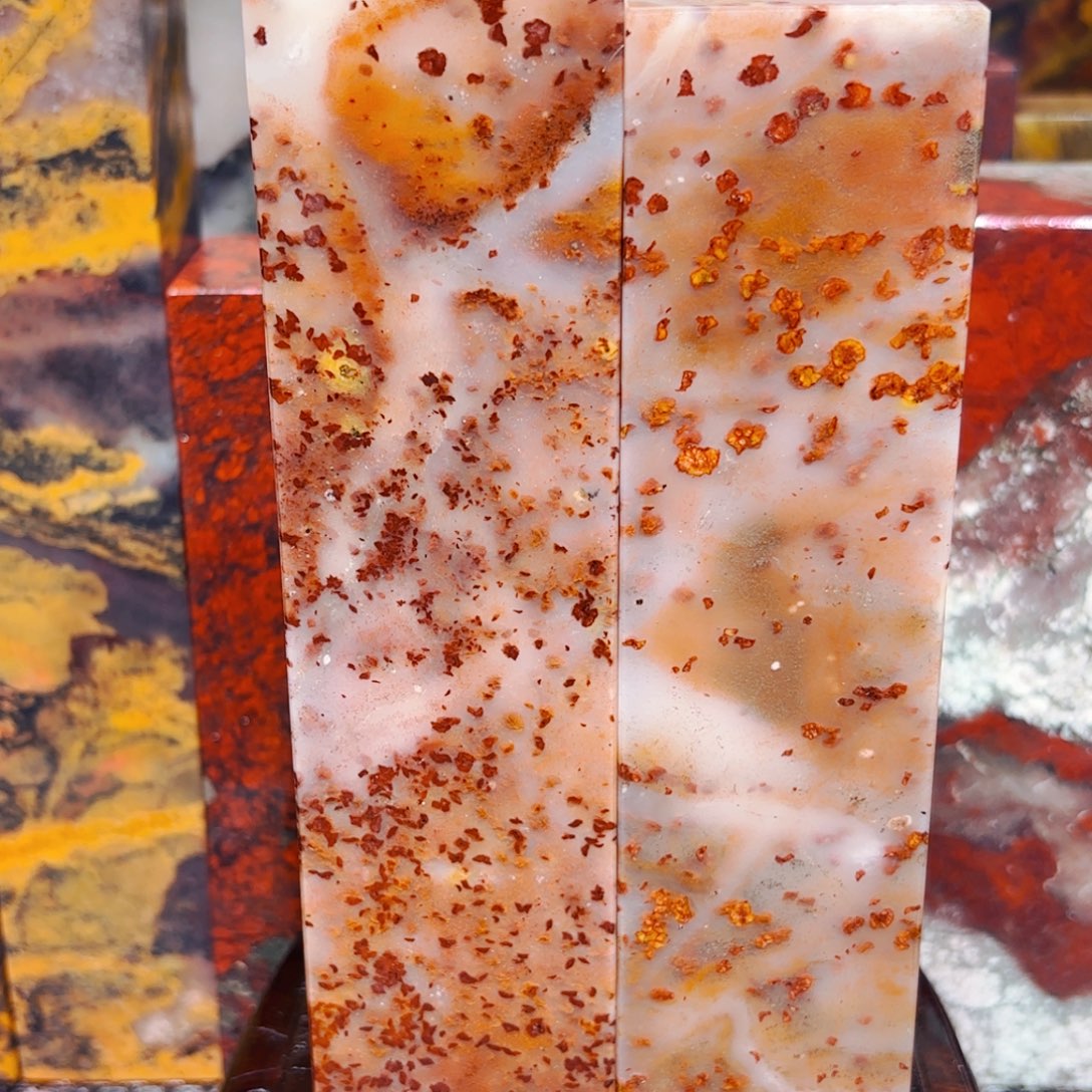 石材桂林鸡血玉罗家塘