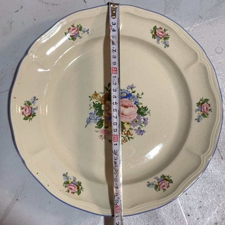 瓷片三厂出口炻器瓷花边盘微瑕疵