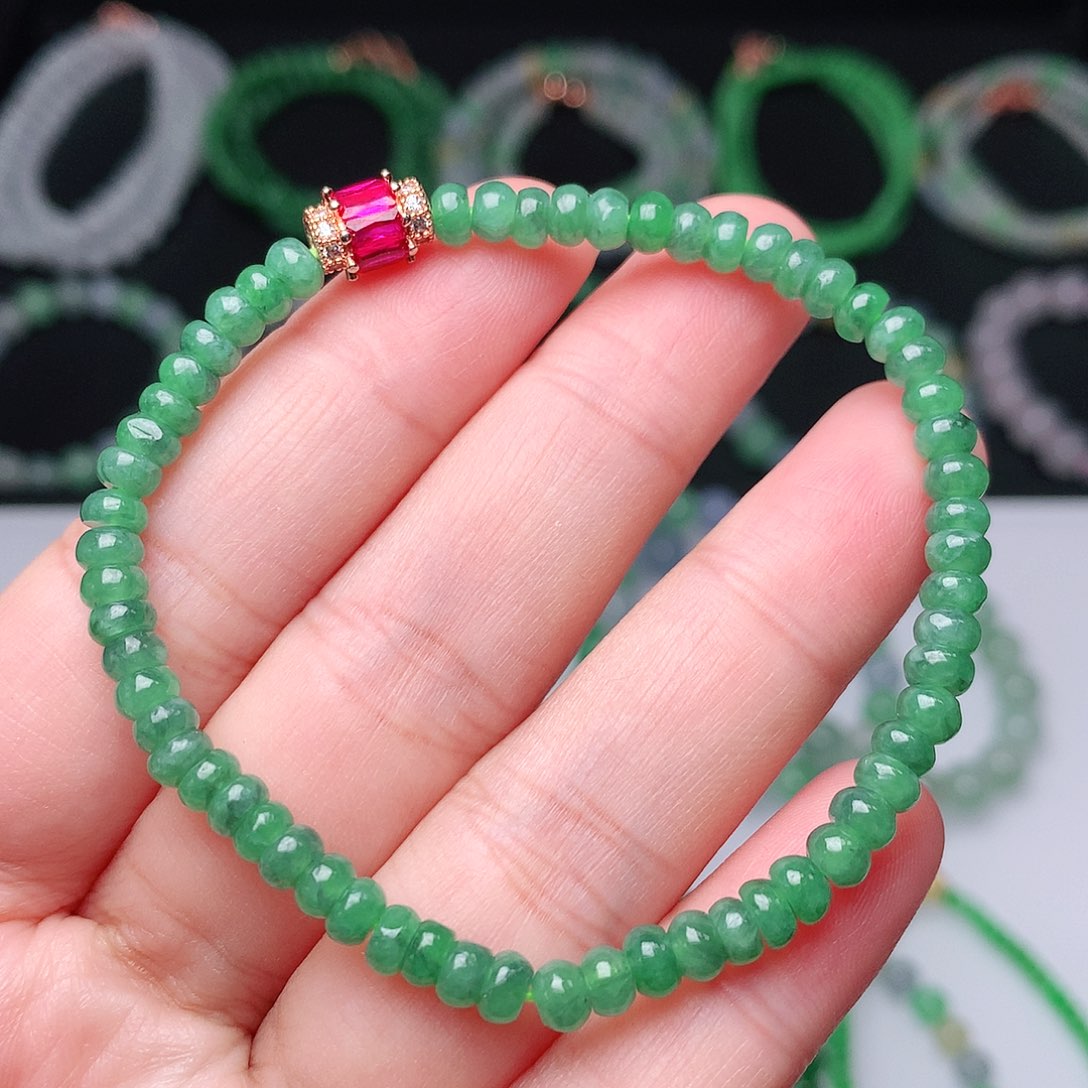 翡翠手链未镶嵌翡翠