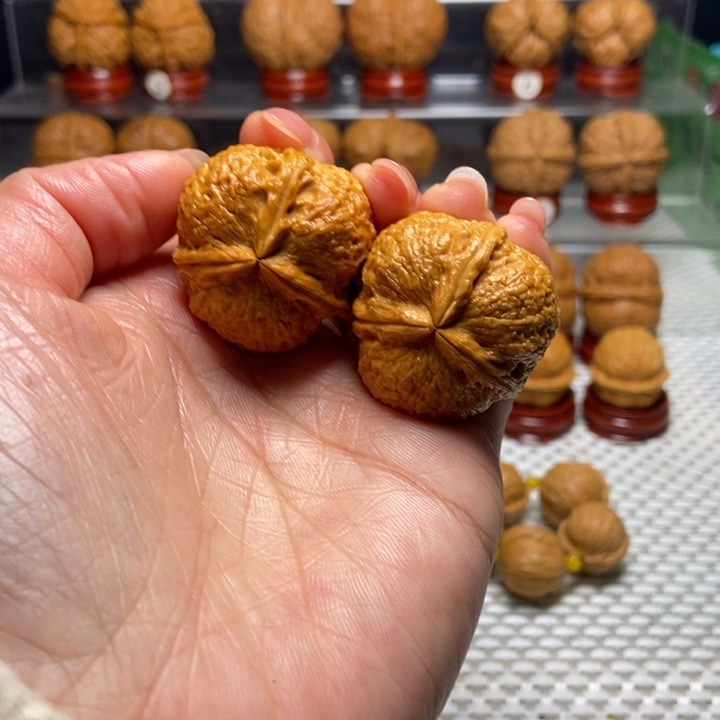 文玩核桃把件10满天星三棱