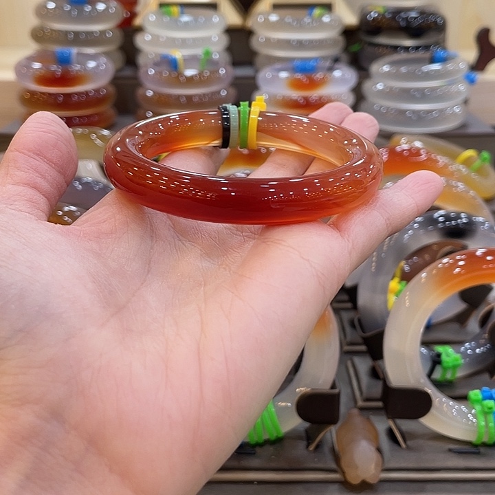 玛瑙/玉髓未镶嵌手镯9