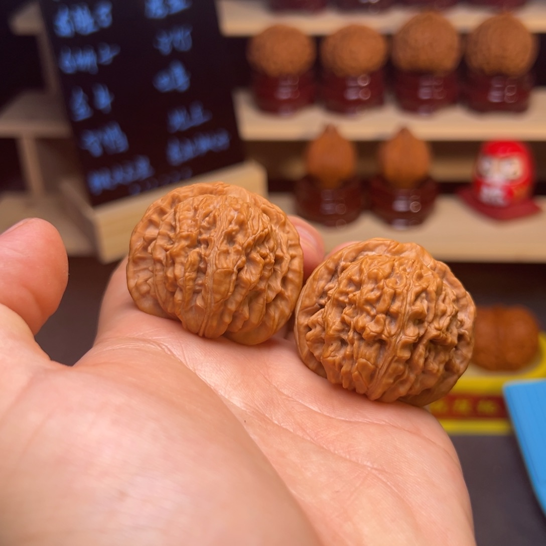 文玩核桃把件9号  福利四座楼39尺