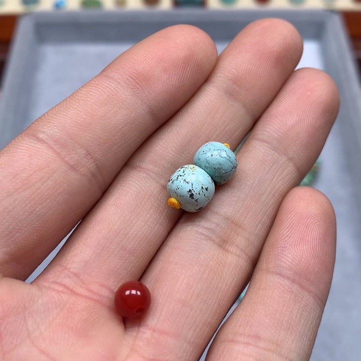 南红玛瑙配饰未镶嵌