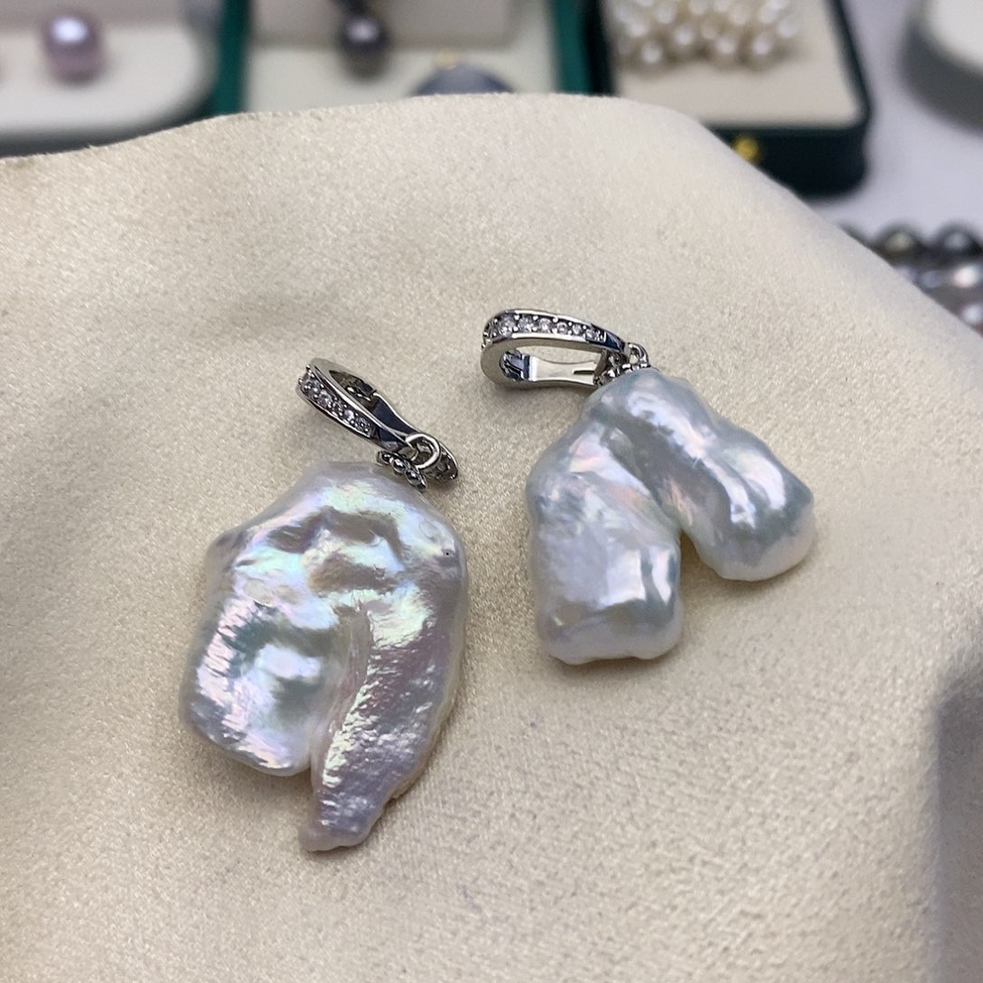 【闪购商品】淡水珍珠颈饰合金16