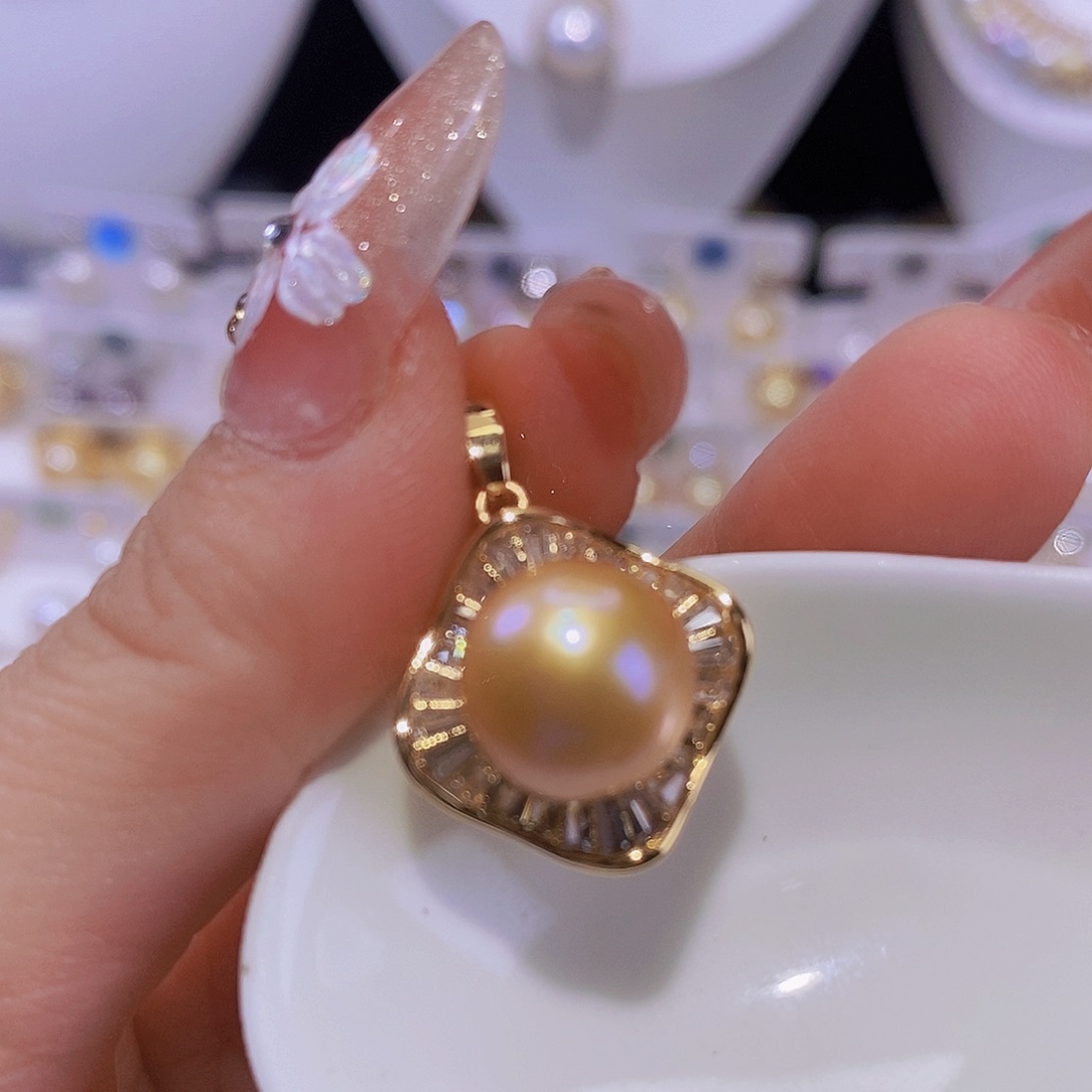 淡水珍珠合金颈饰
