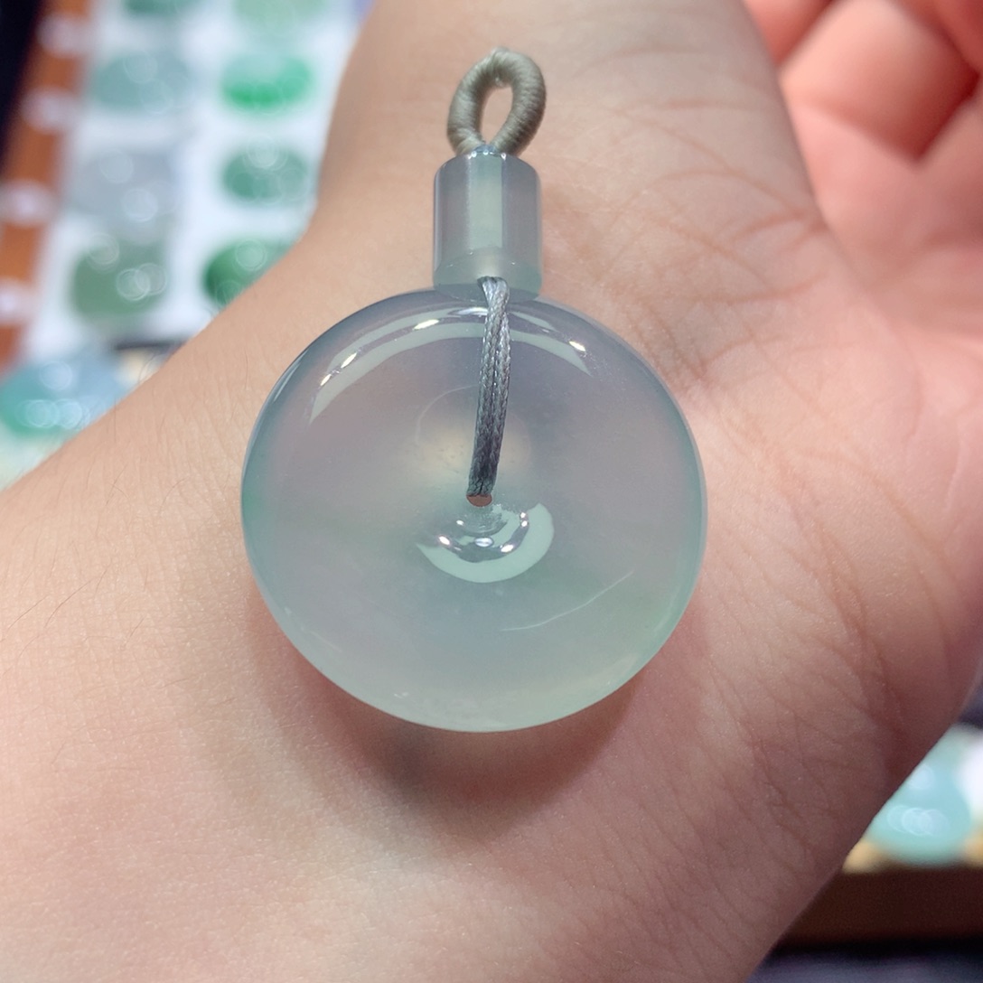 翡翠未镶嵌颈饰18