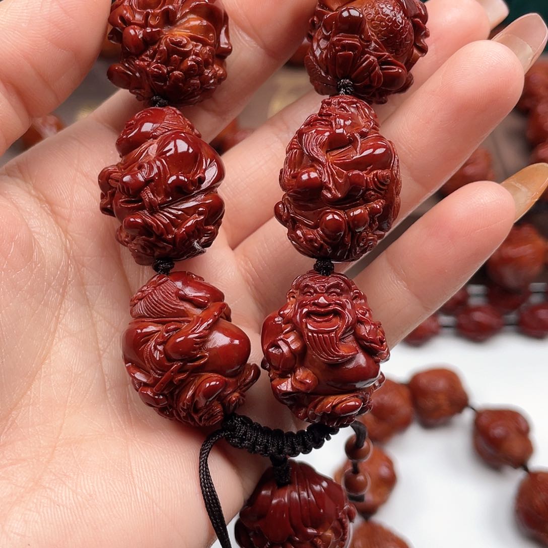 橄榄核手串温****叔八仙手串